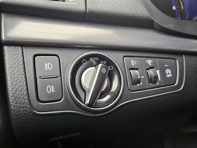 Hyundai i40 1.6 CRDi Succes Winter, 1.maj. - fotka 15 z 28