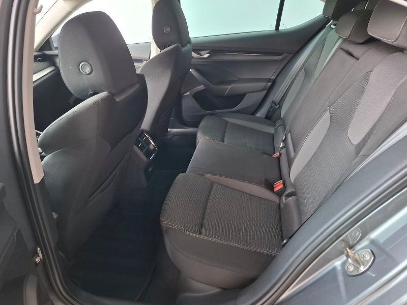 Škoda Octavia (2025) SELECTION TD 85/2.0 M6F - fotka 8 z 28