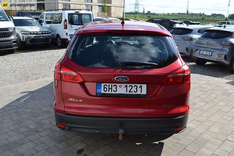 Ford Focus 1.6i - 77KW  TREND - fotka 4 z 39
