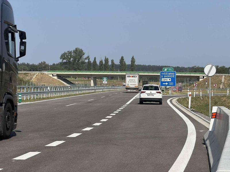 Otevření nového úseku dálnice D3 od Nažidel k Dolnímu Dvořišti.