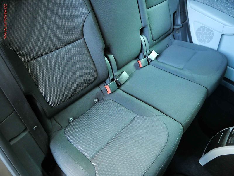Škoda Yeti (2012) 1.4TSI, Ambiente - fotka 12 z 21