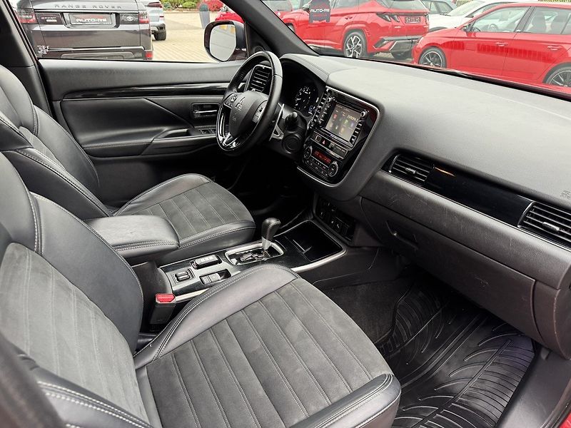 Mitsubishi Outlander (2019) 2.0i Mivec Automat LED 7Míst - fotka 14 z 50