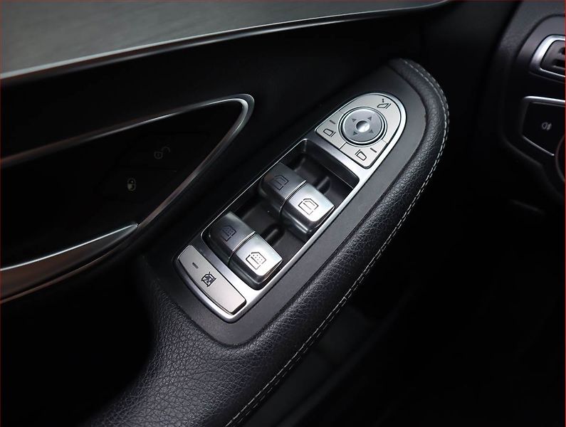 Mercedes-Benz Třídy C (2016) C 200 d, Automat, Serv.kniha - fotka 17 z 21
