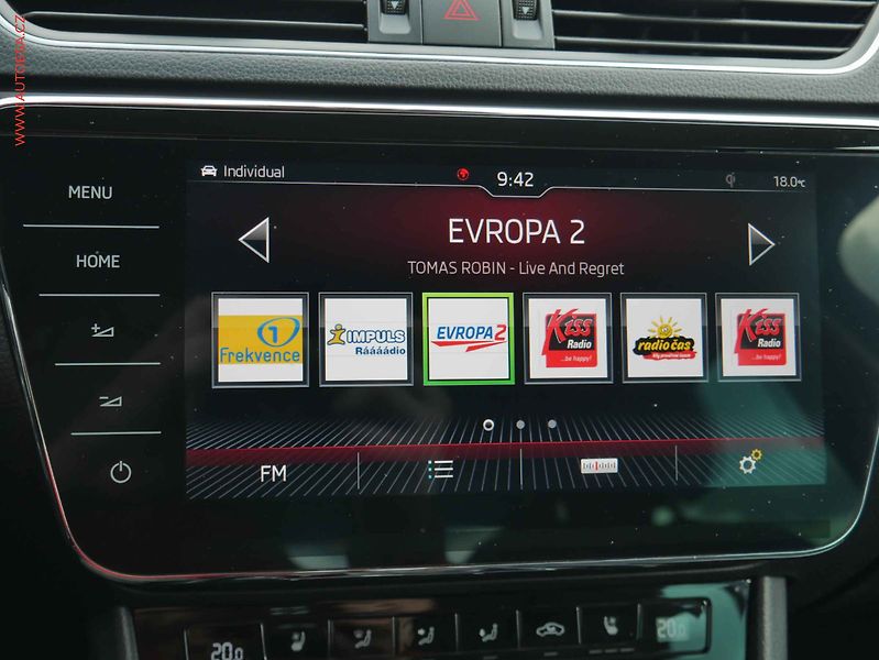 Škoda Superb (2017) 2.0 TSI 4x4, ČR, L&K, DSG - fotka 12 z 23