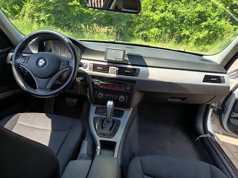 BMW Řada 7 (2006) 2.0 95kw - fotka 35 z 49