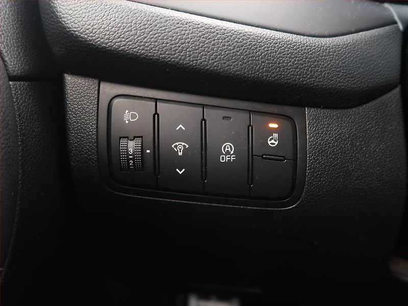 Kia Ceed (2016) GT Line 1.0 T-GDI, ČR,1.maj - fotka 17 z 22