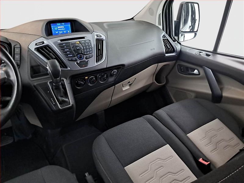 Ford Tourneo Custom (2018) Titanium 2.0 EcoBlue, ČR, 1Maj - fotka 8 z 20