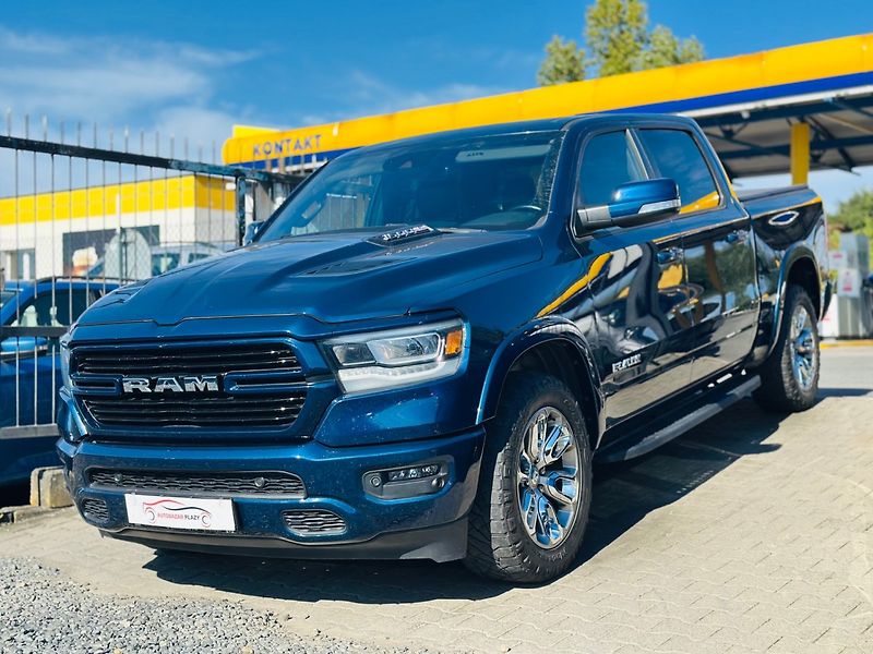 RAM 1500 (2021) 5.7HEMI V8 LARAMIE SPORT - fotka 3 z 30