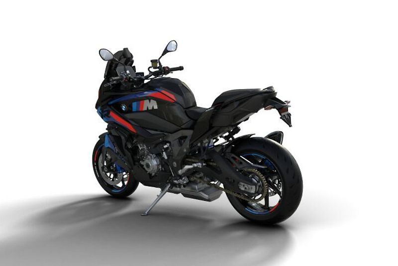 BMW M 1000 XR - fotka 2 z 4