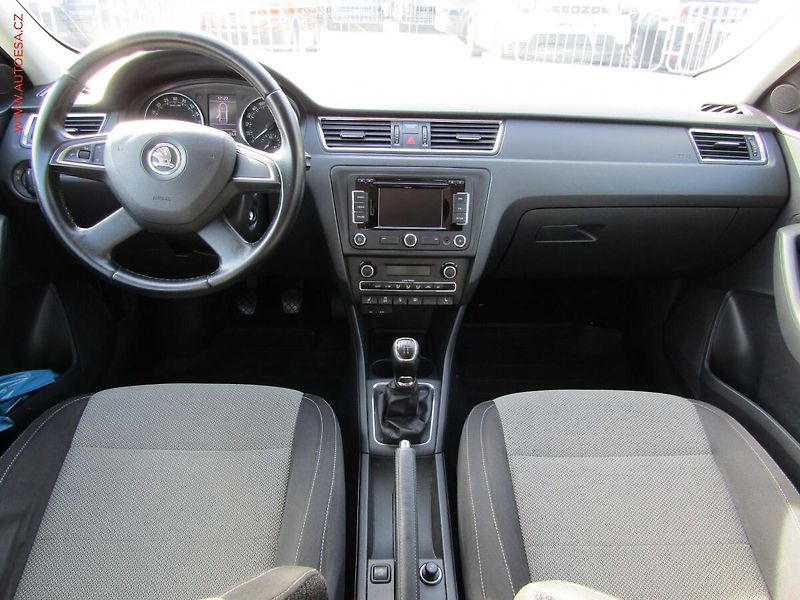 Škoda Rapid (2013) 1.6 TDi, ČR, servis.kniha - fotka 8 z 16