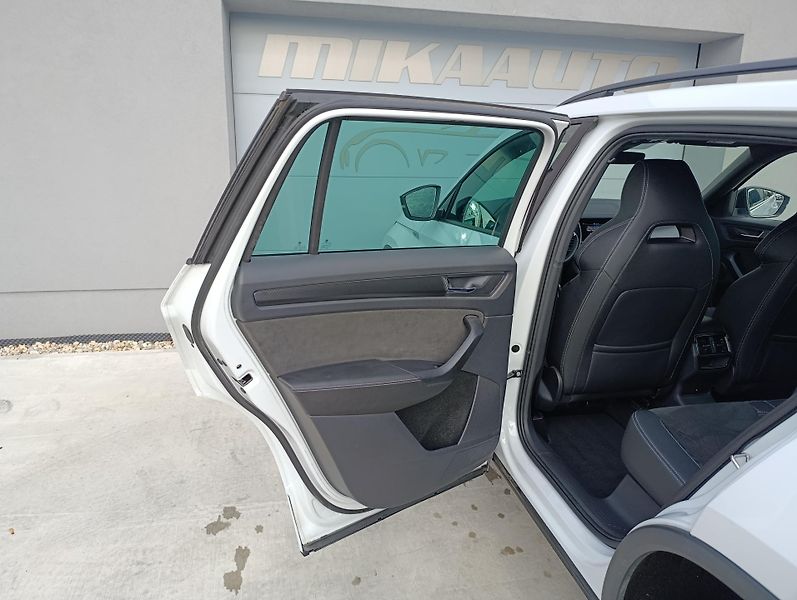 Škoda Kodiaq 2.0TDI 4X4 SPORTLINE 1.MAJ ČR  - fotka 30 z 34