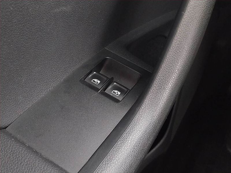 Škoda Octavia (2015) 1.6 TDI, Serv.kniha, Tempomat - fotka 16 z 18