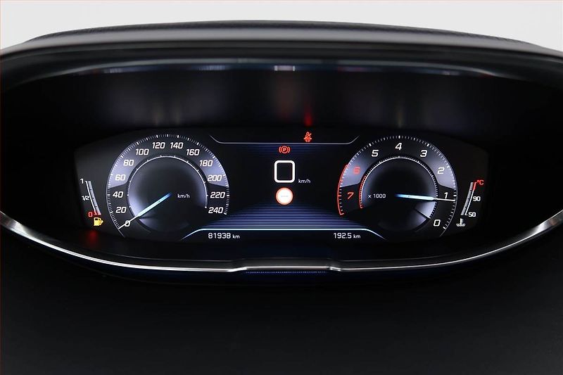Peugeot 5008 (2018) PureTech 130, 7 míst, ČR,1.maj - fotka 11 z 19