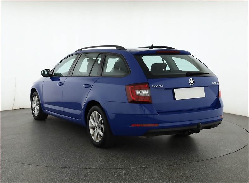 Škoda Octavia (2020) Ambition 2.0 TDI, Navi - fotka 4 z 17