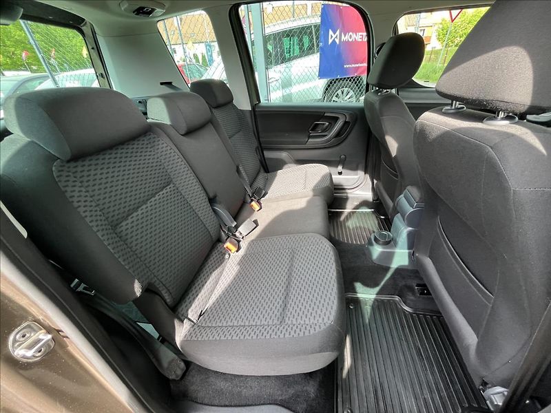 Škoda Roomster 1,2 TSi  Vyhřev,Senzory,ALU - fotka 28 z 50