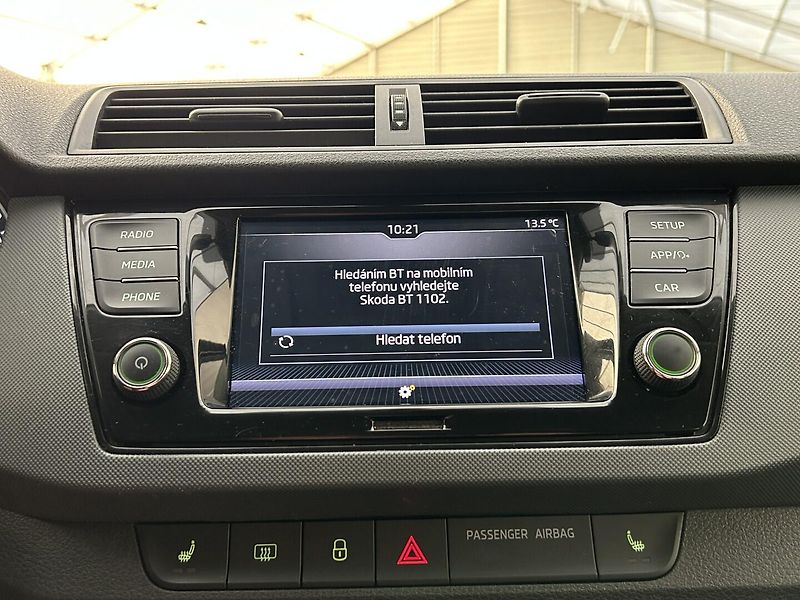 Škoda Fabia 1.0 TSI Active - fotka 10 z 25