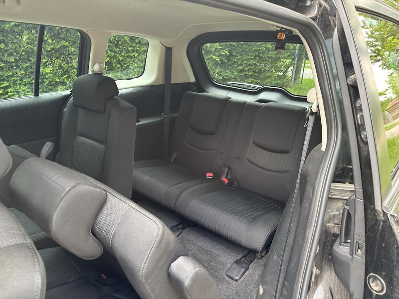 Mazda 5 2.0 Active - fotka 20 z 30