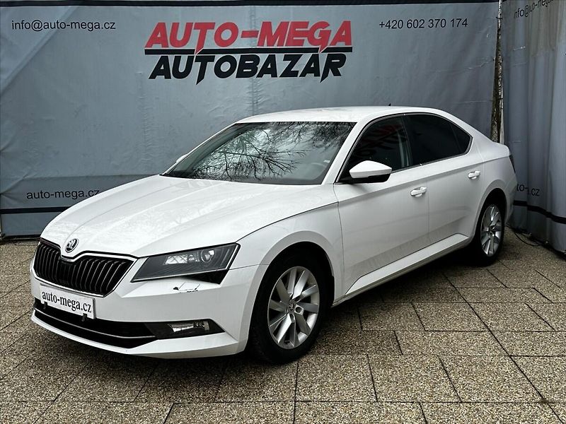 Škoda Superb 2,0 110kW DSG, CZ - fotka 1 z 41