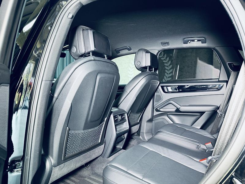 Porsche Cayenne (2022) 3.0*V6*OFFROAD*TOP - fotka 31 z 38