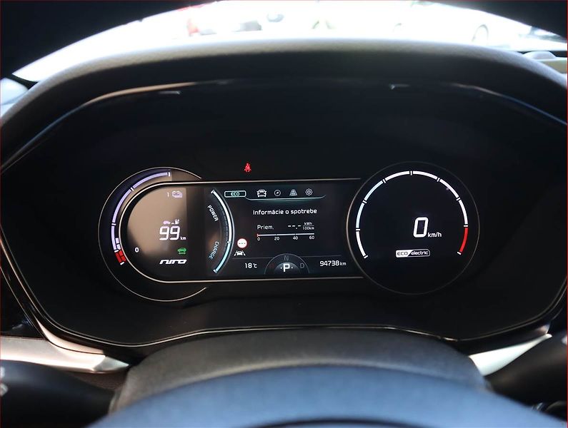 Kia e-Niro (2022) 64 kWh - fotka 11 z 21