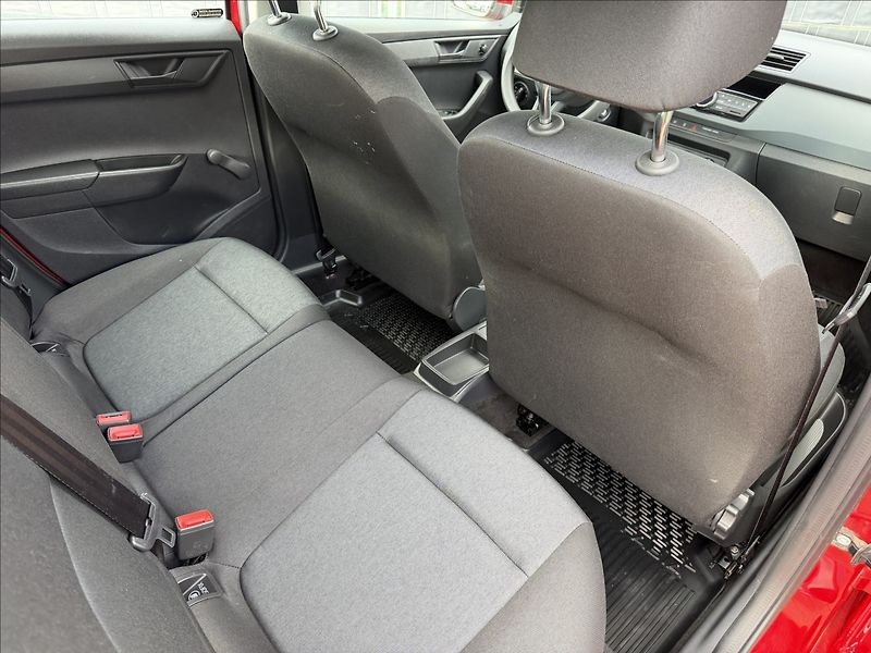 Škoda Fabia III 1.0 MPI Active - fotka 16 z 16