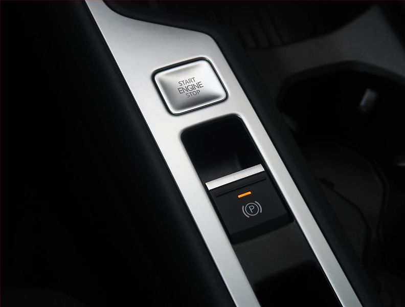 Volkswagen Passat (2025) 1.5 eTSI ACT - fotka 18 z 23