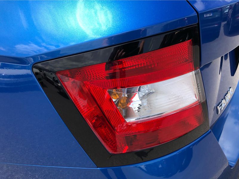 Škoda Fabia COMBI 1.0 TSi ACTIVE - fotka 24 z 27