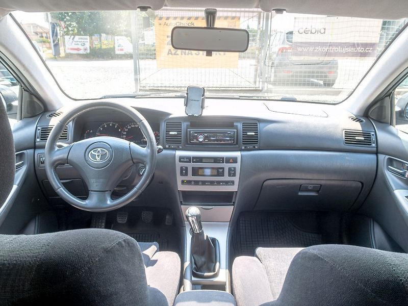 Toyota Corolla (2003) 2.0D 81KW – PO SERVISU - fotka 11 z 37