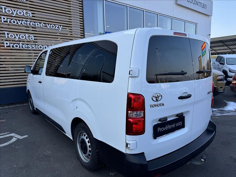 Toyota ProAce Verso 2,0 KOMBI L2 - fotka 16 z 17