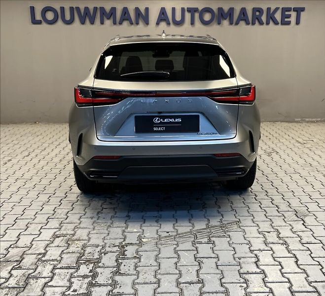 Lexus NX 450h plus 450H+ 2,5 PHEV EXECUTIVE TOP - fotka 12 z 17