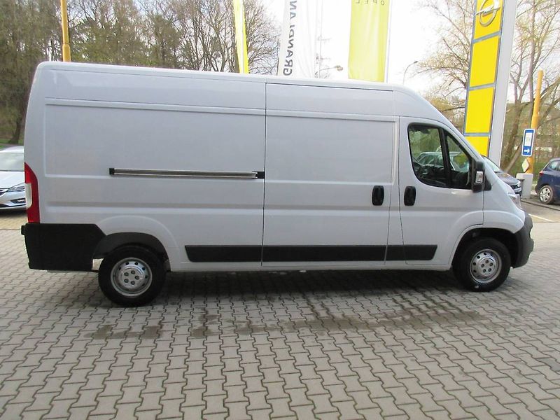 Opel Movano Van 3500 L3H2 2.2CDTI 103kW/14 - fotka 4 z 21