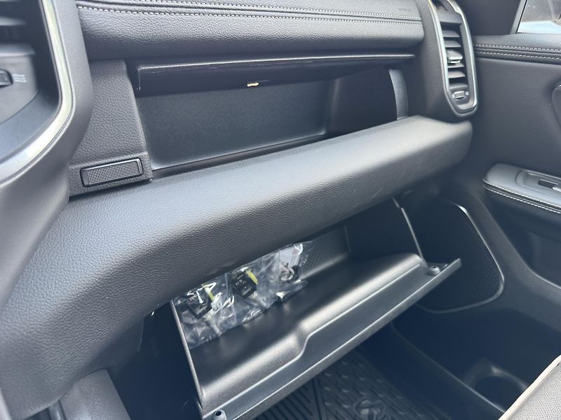RAM 1500 5,7 HEMI Laramie Rambox - fotka 51 z 60