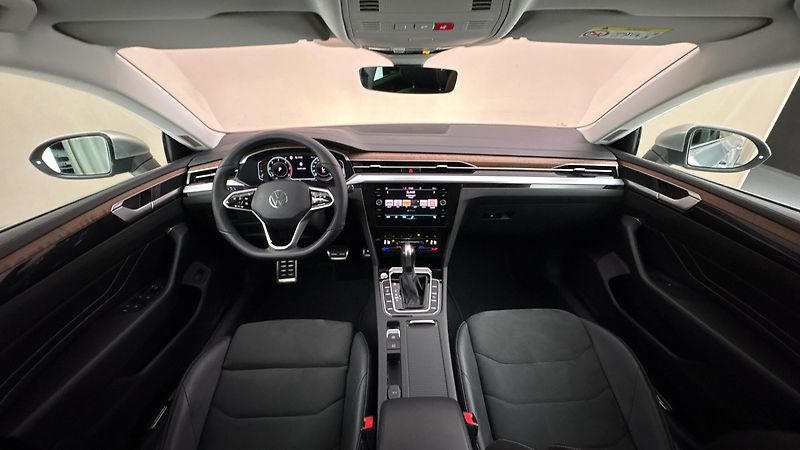 Volkswagen Arteon 2.0 TDI DSG Elegance Shooting - fotka 8 z 31