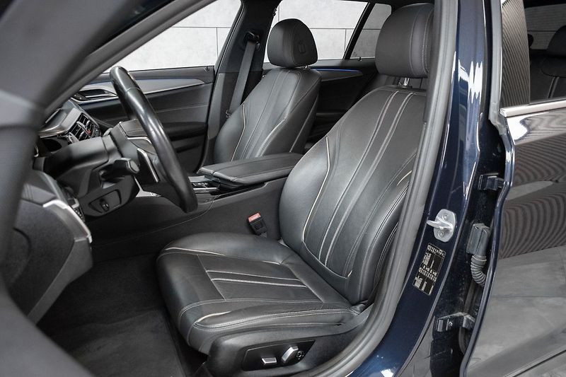 BMW Řada 5 520d LUXURY LINE*KAMERA - fotka 10 z 48