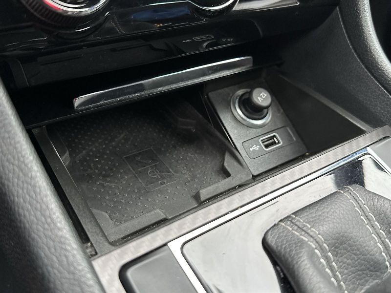 Škoda Superb (2020) Combi 2.0 TDI DSG Sportline - fotka 25 z 36
