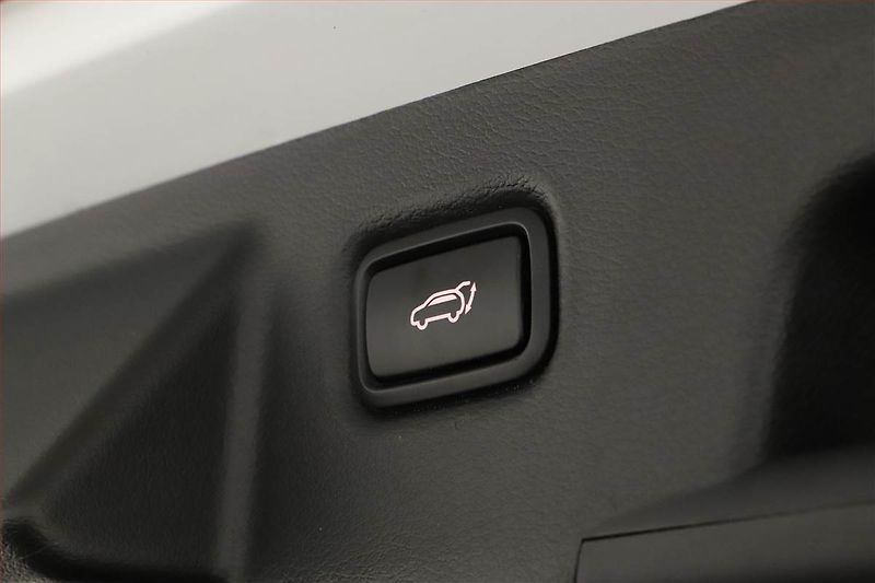 Kia Ceed (2023) Premium 1.6 GDI plug-in - fotka 14 z 19