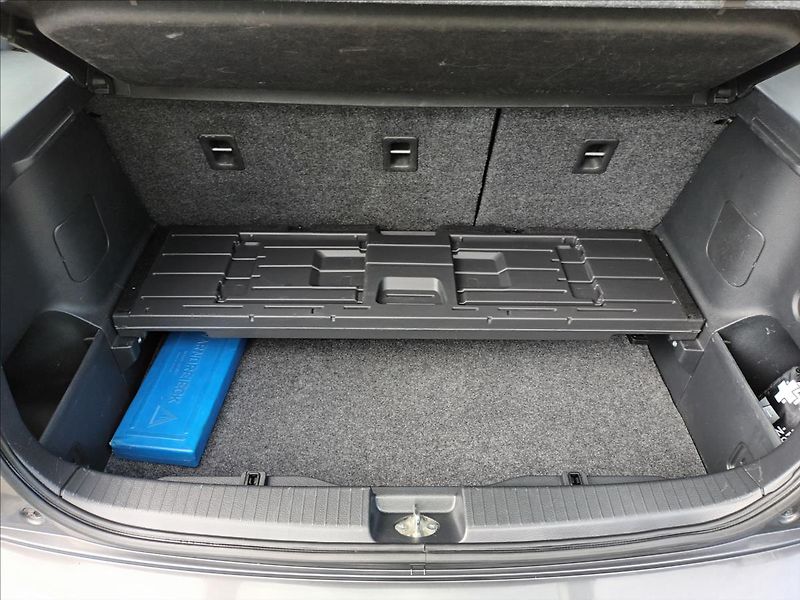 Suzuki SX4 1,6 REZERVACE - fotka 25 z 47