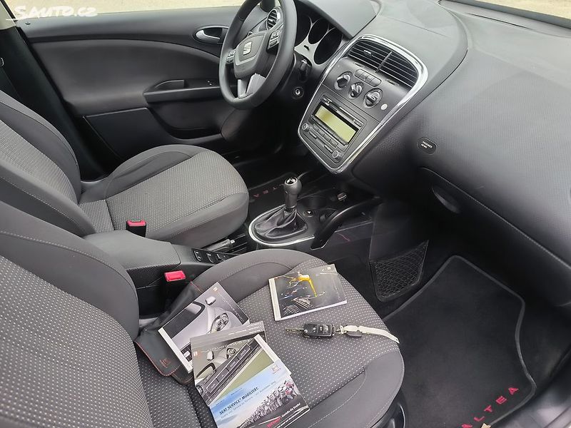 Seat Altea TDI,170KM,SERVIS,KRÁSNÝ,1MAJ67 - fotka 9 z 22