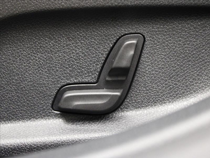 Mercedes-Benz CLS 2,0 D 9G - Tronic AMG line - fotka 26 z 31