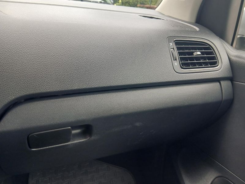 Volkswagen Polo 1.4i KLIMA ALU - fotka 22 z 27