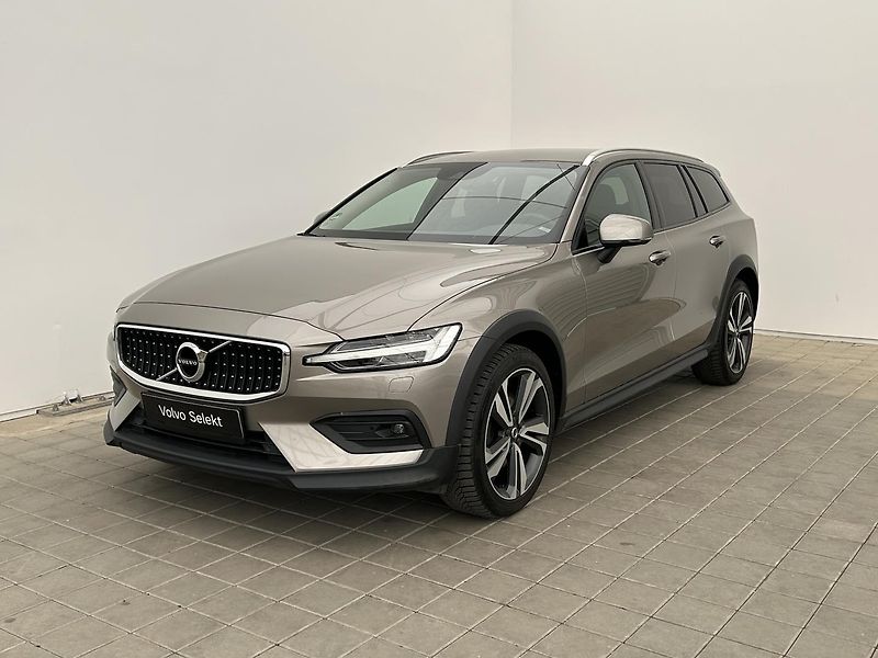 Volvo V60 2.0 B4 4x4 Cross Country PRO - fotografie inzerátu