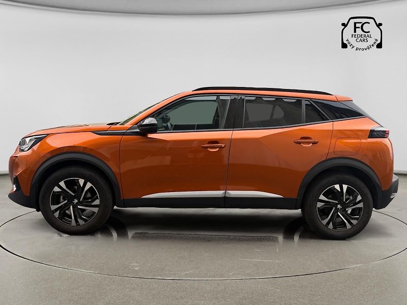 Peugeot 2008 (2023) ALLURE PACK PureTech 130k MAN6 - fotka 2 z 31