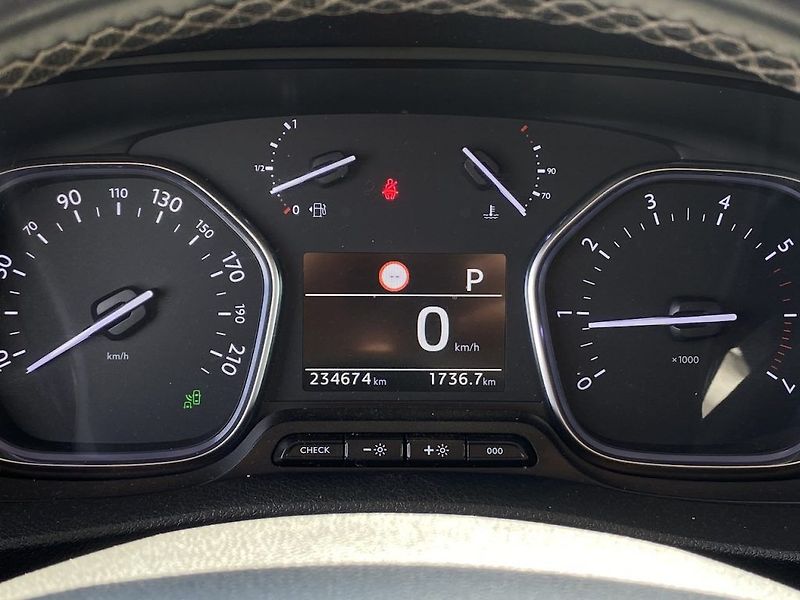 Toyota ProAce Verso 2.0D, ČR, Shuttle L1, automat - fotka 8 z 12