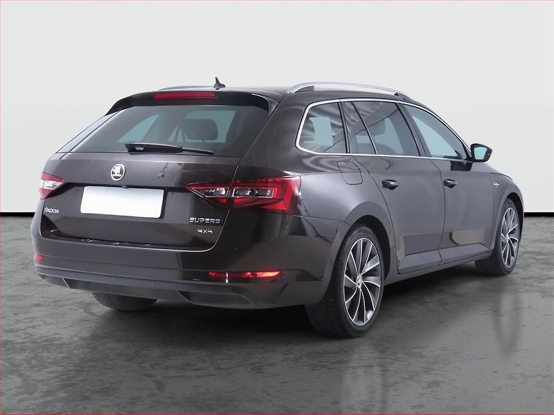 Škoda Superb (2018) Laurin&Klement 2.0 TDI, 4X4 - fotka 5 z 15