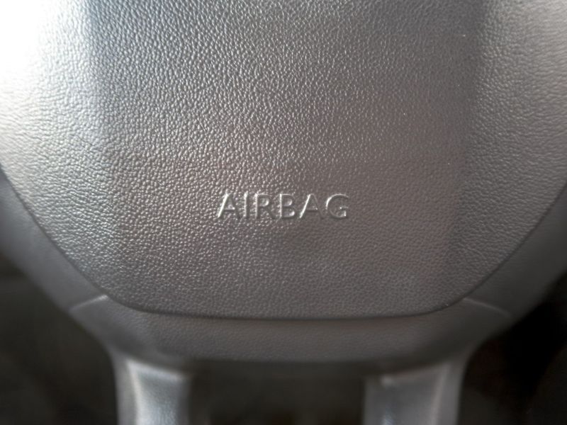 Peugeot 208 (2016) ČR 1.6HDI 55KW – PO SERVISU - fotka 21 z 38