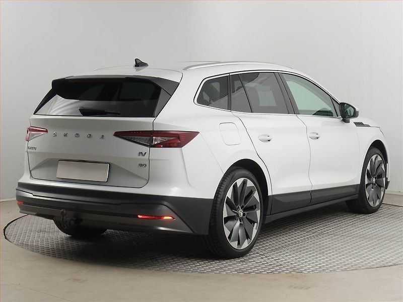 Škoda Enyaq (2021) Lounge iV 80 (82 kWh), SoH 90% - fotka 5 z 22