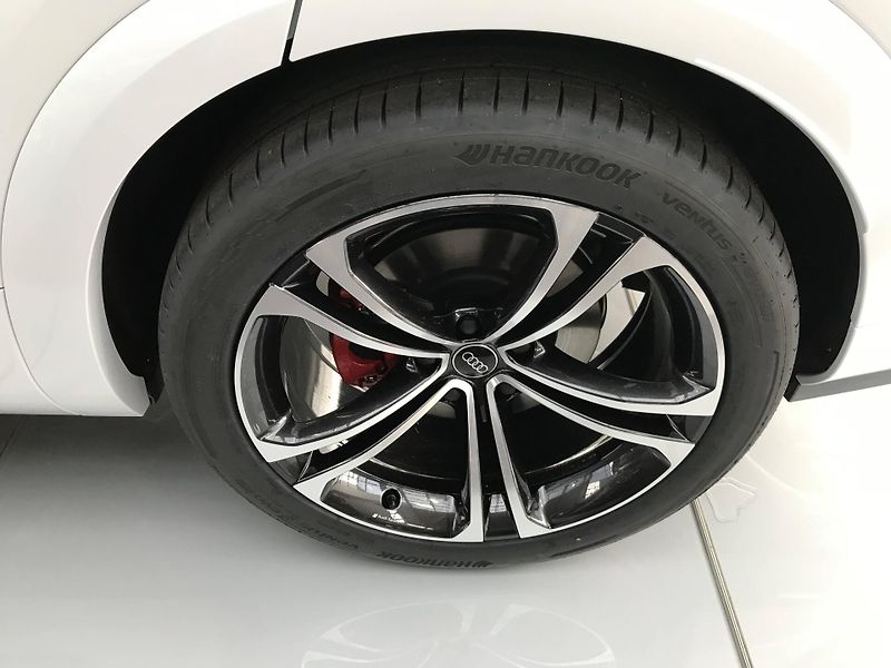 Audi Q7 Quattro 8TT 3,0TDI - fotka 24 z 26