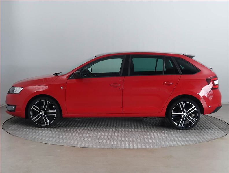 Škoda Rapid (2015) Spaceback 1.2 TSI, Tempomat - fotka 3 z 18