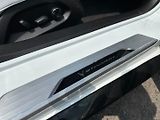 Chevrolet Corvette (2022) C8 Stingray 6.2 V8 354kW Targa - náhled 20