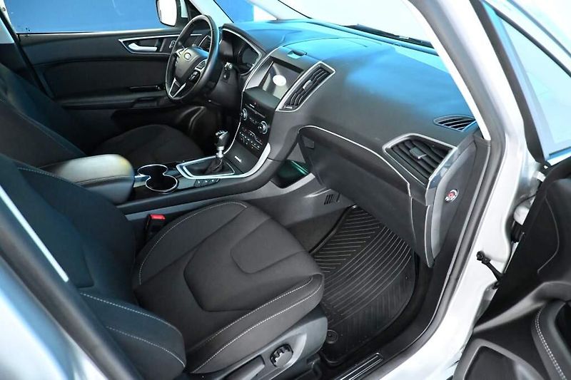 Ford S-MAX (2022) 2.0 TITANIUM Kamera Tažné 8 Ko - fotka 10 z 32